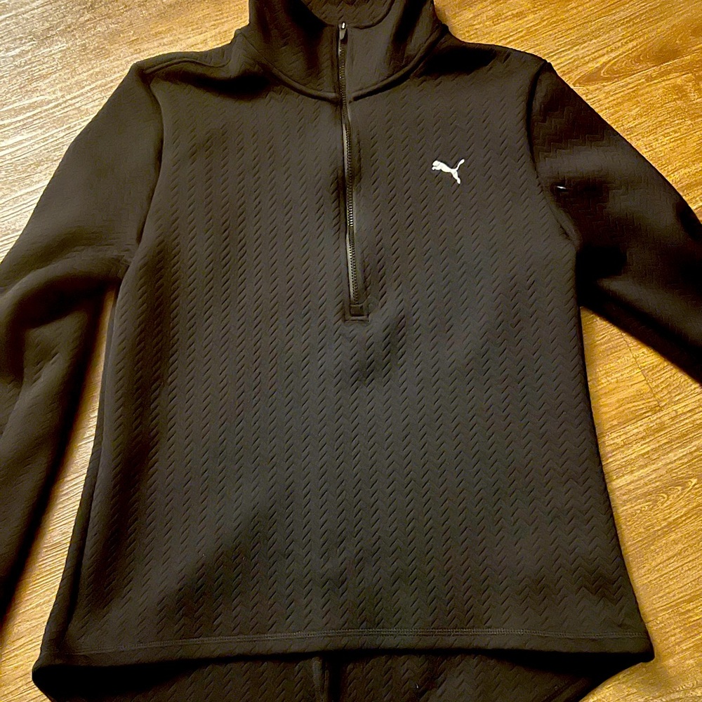 Ladies Puma Athletic pull over